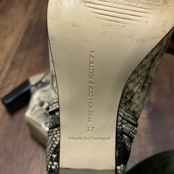 French Connection Faux python booties - Picture 5 of 9